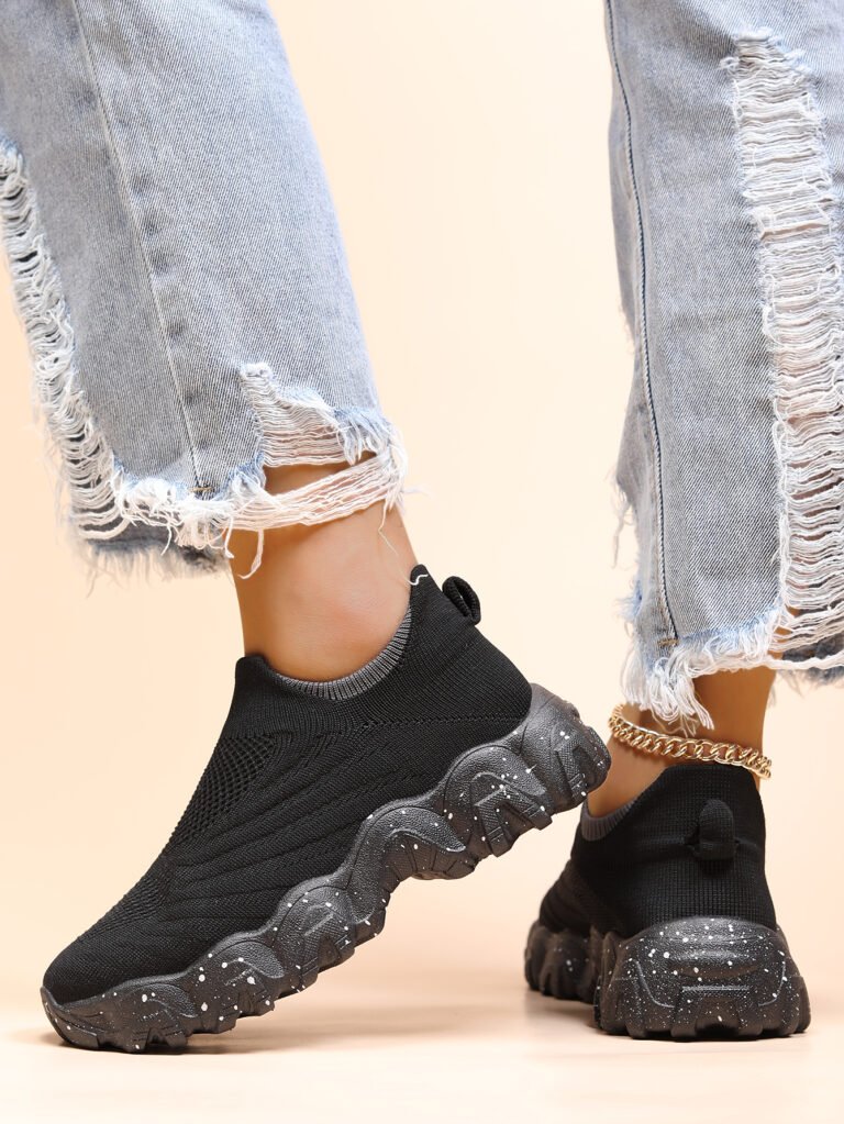 Shunnian model 5026 black sneaker colorway, size 36-44