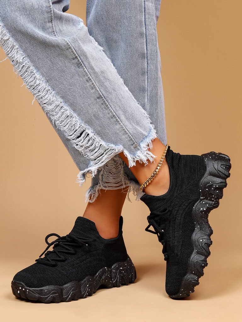 Model 5701 knit sneaker - On foot: Black / dark grey