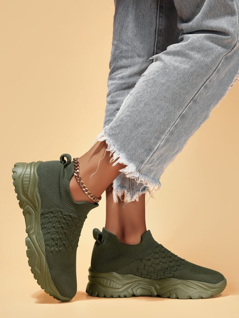 Shunnian model 612 army green sneaker colorway, size 36-44